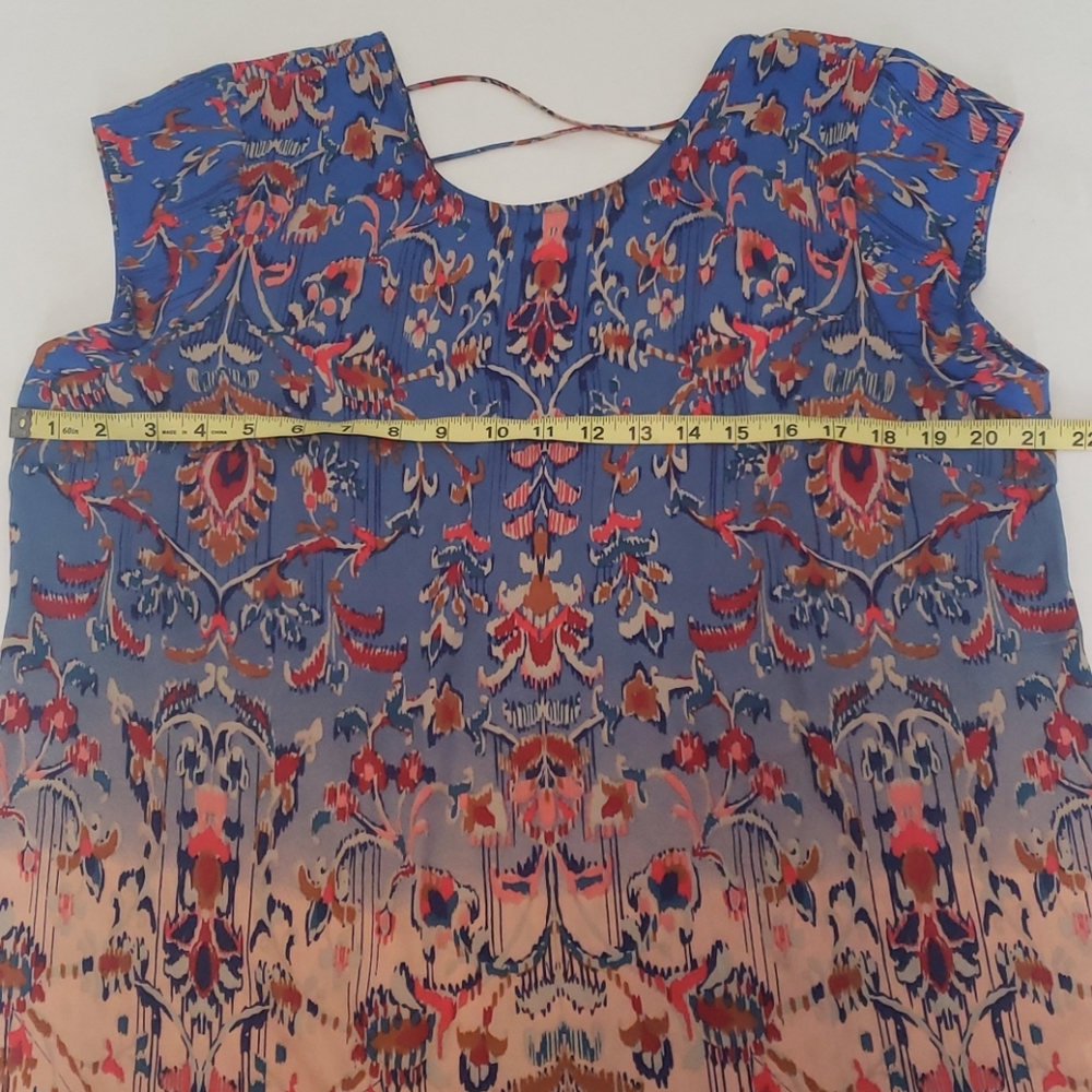 Blouse - Picture 2 of 8